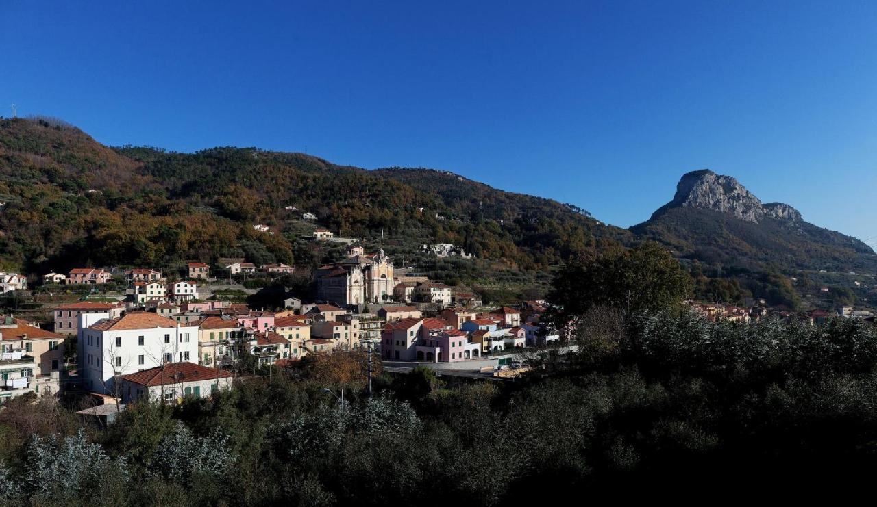 Locanda Piemontese Calice Ligure Bagian luar foto